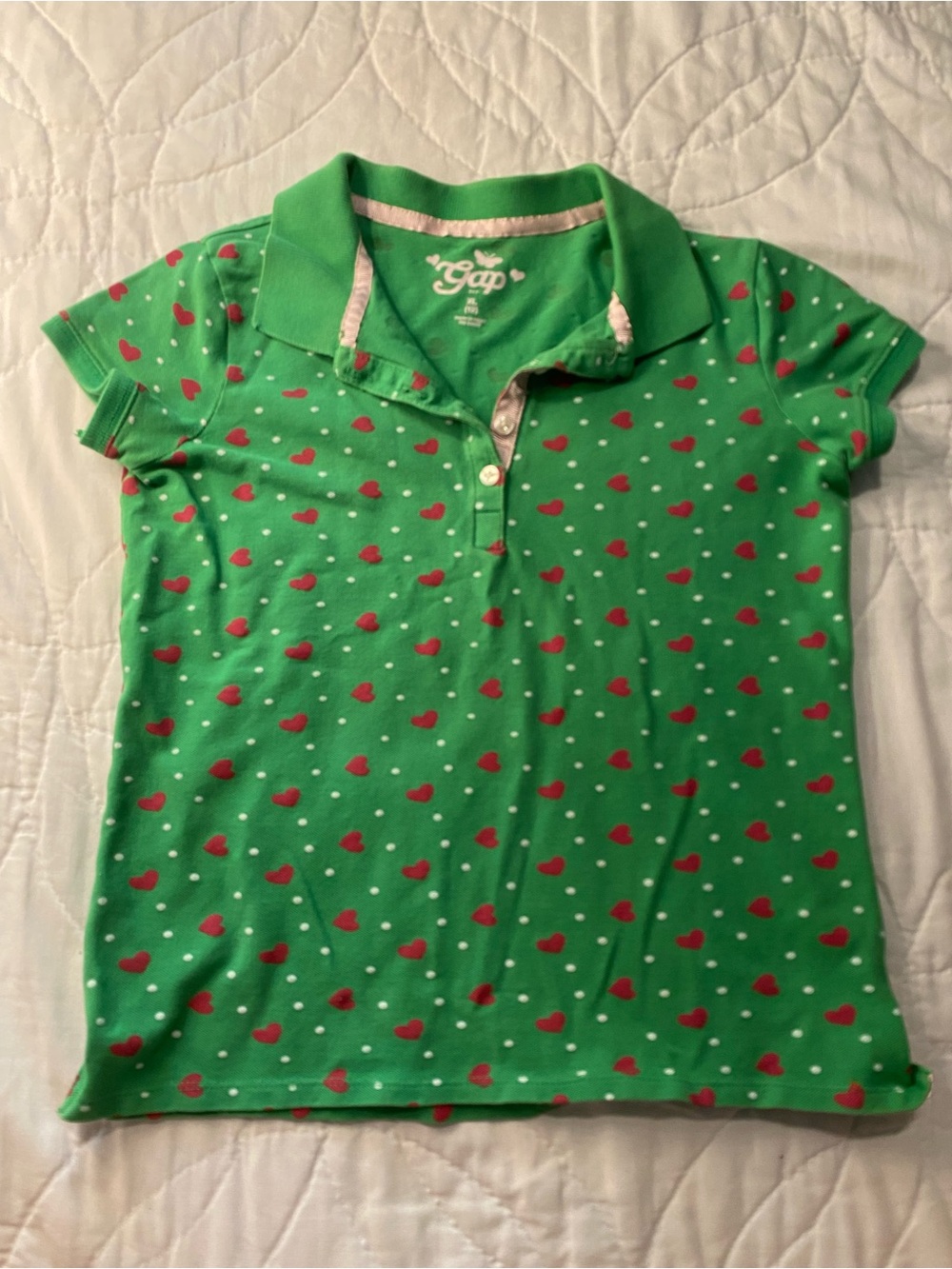 2000s GAP Girls XL green w/ pink hearts polo shirt 👚✨